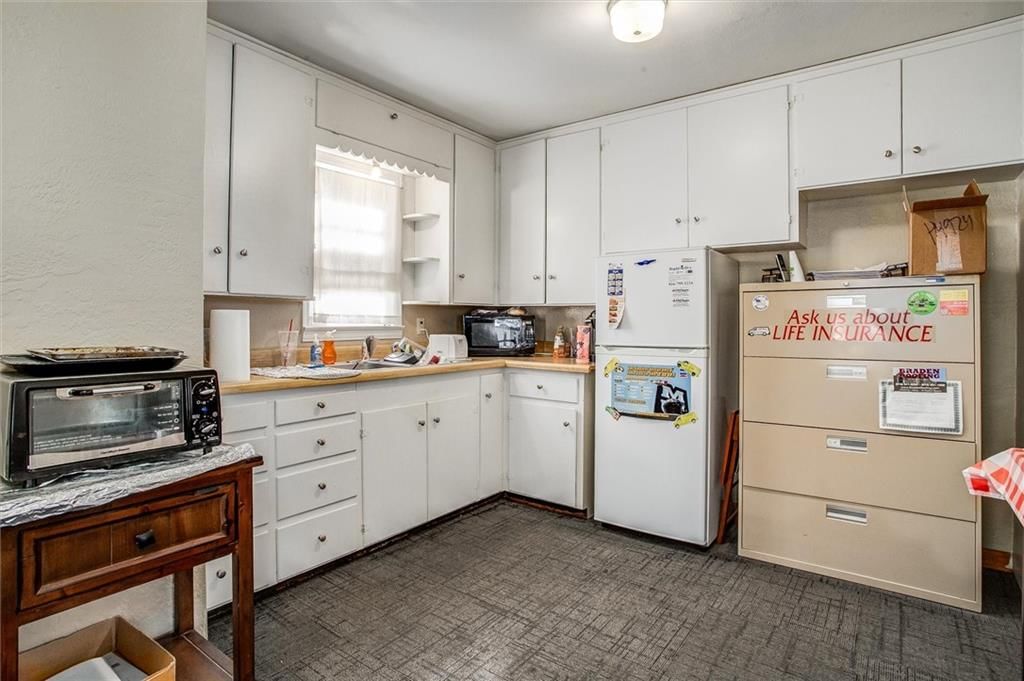 706 NW Summit Street — photo 13