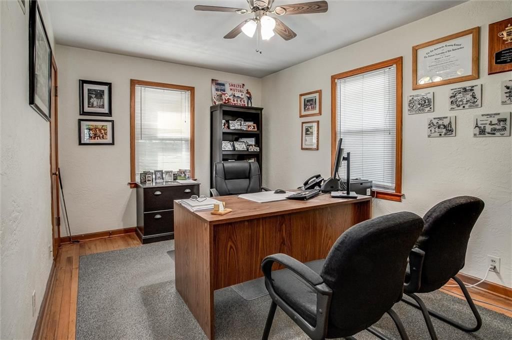 706 NW Summit Street — photo 16