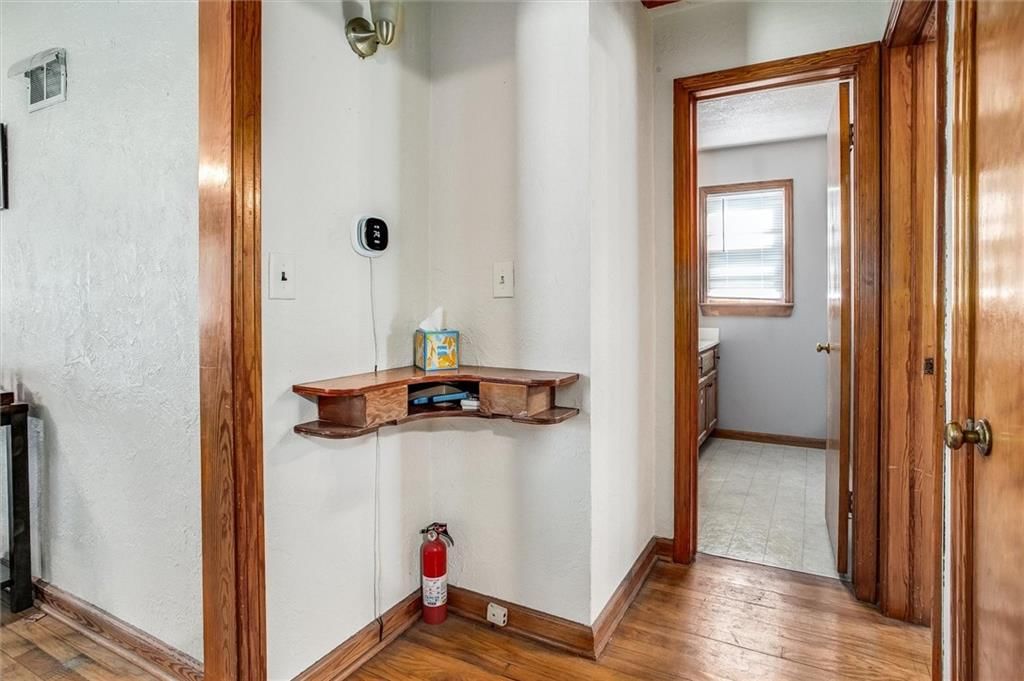 706 NW Summit Street — photo 18
