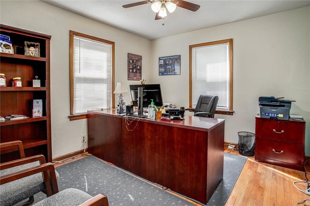 706 NW Summit Street — photo 20