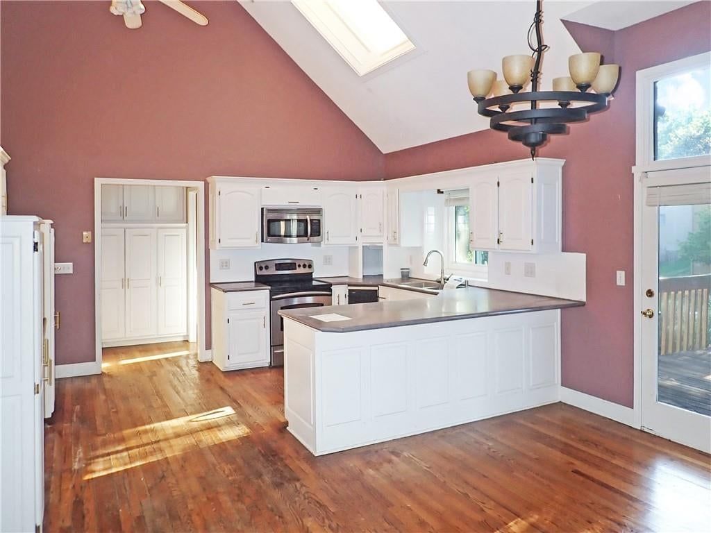 6400 Crysler Court — photo 9