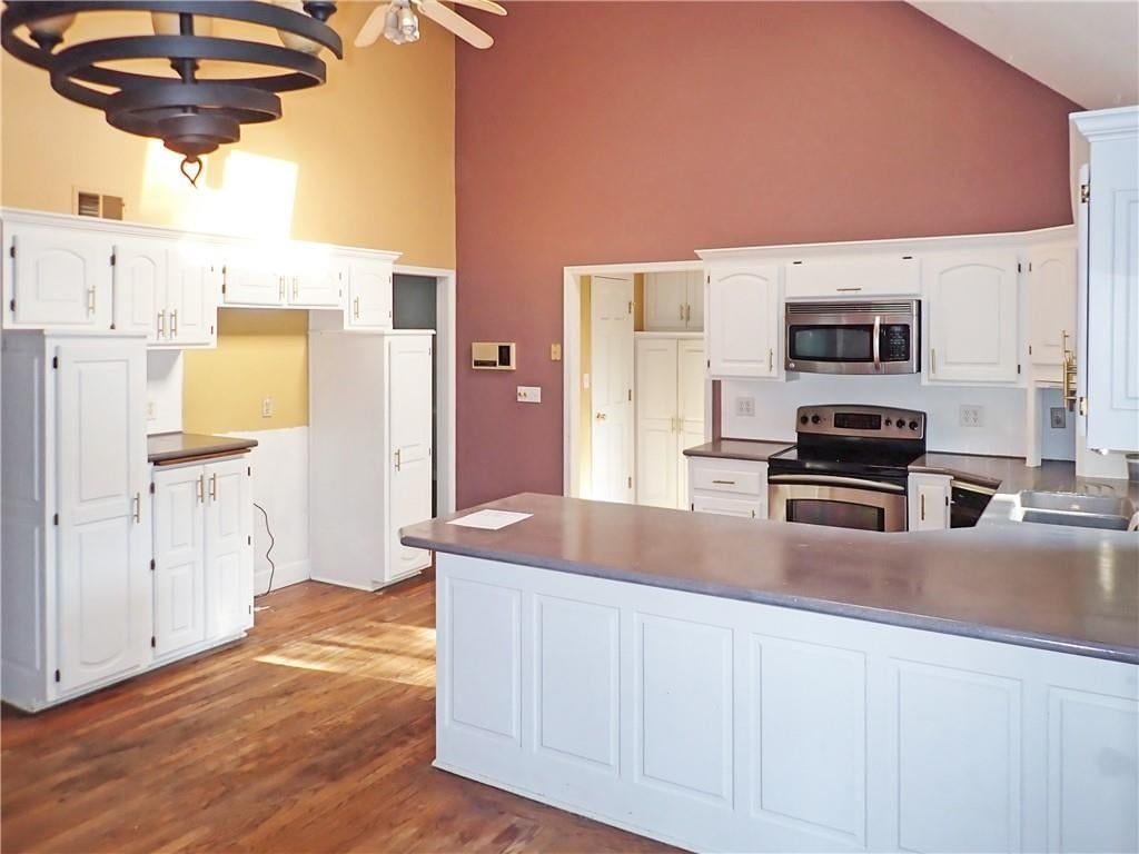 6400 Crysler Court — photo 10
