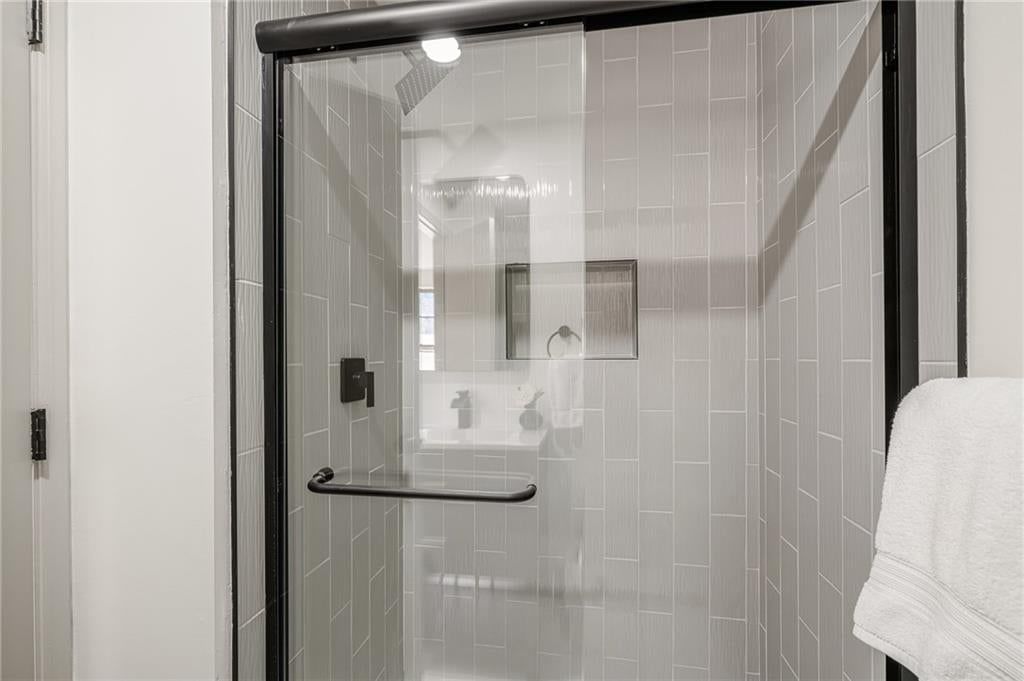 Photo 20 of 50 - 2116 E Mohawk Drive, Olathe, KS 66062
