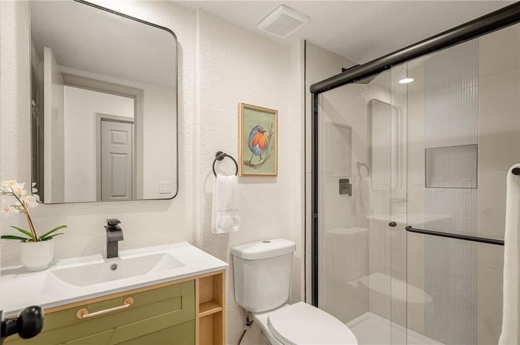 Photo 36 of 50 - 2116 E Mohawk Drive, Olathe, KS 66062