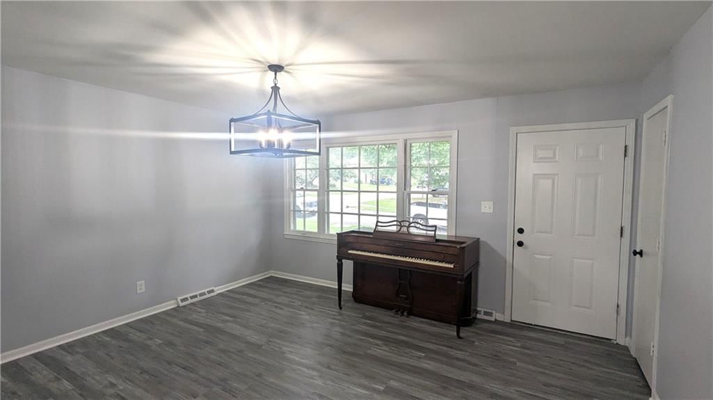 4002 S Hocker Avenue — photo 17