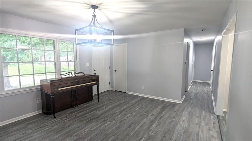 4002 S Hocker Avenue — photo 19