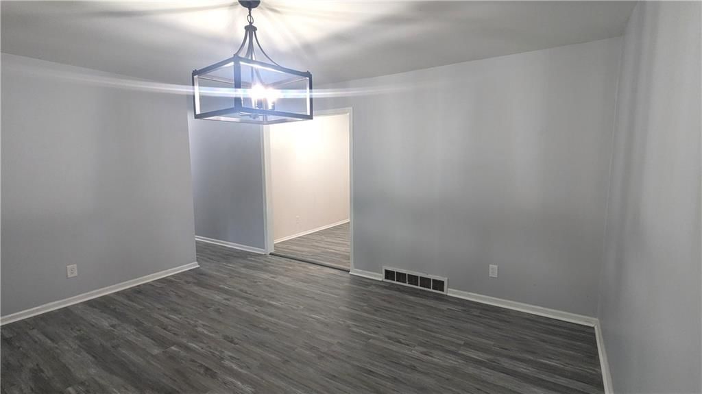 4002 S Hocker Avenue — photo 20