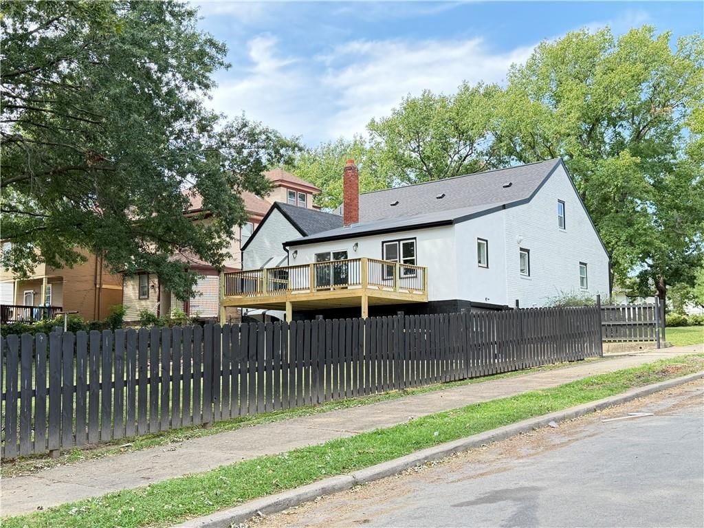 401 Benton Boulevard, Kansas City, MO: listing photo 3