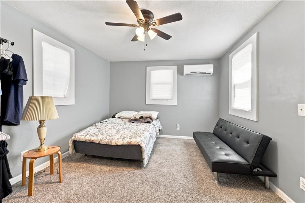 1405 S Logan Avenue — photo 8