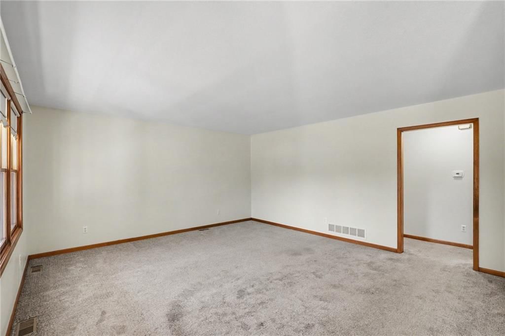616 SW Hoke Lane — photo 6