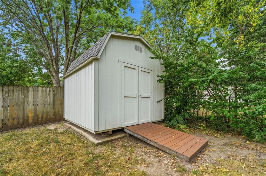 1628 NE WESTWIND Drive — photo 6