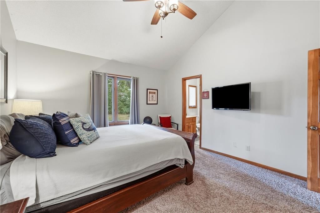 1628 NE WESTWIND Drive — photo 17