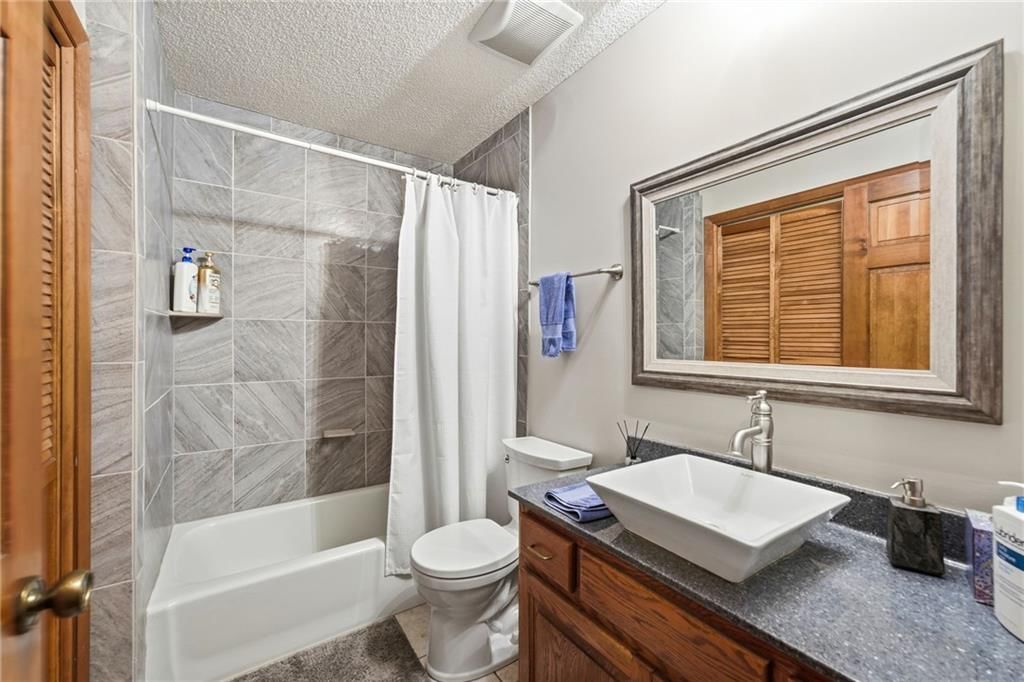 1628 NE WESTWIND Drive — photo 19