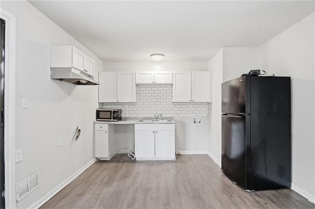 11101 Winchester Avenue — photo 10