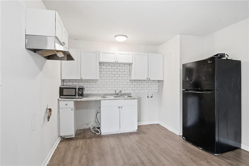 11101 Winchester Avenue — photo 11