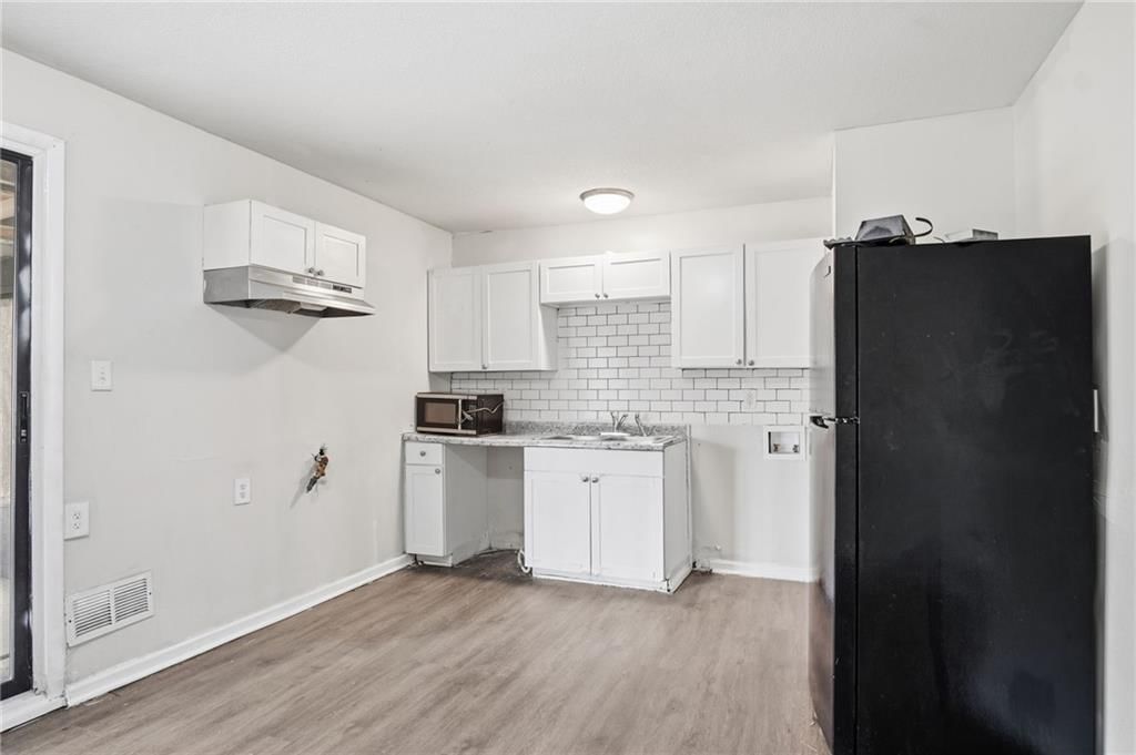 11101 Winchester Avenue — photo 12
