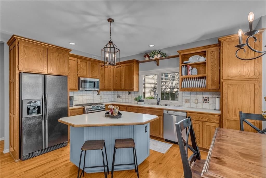 2220 Killarney Court — photo 37