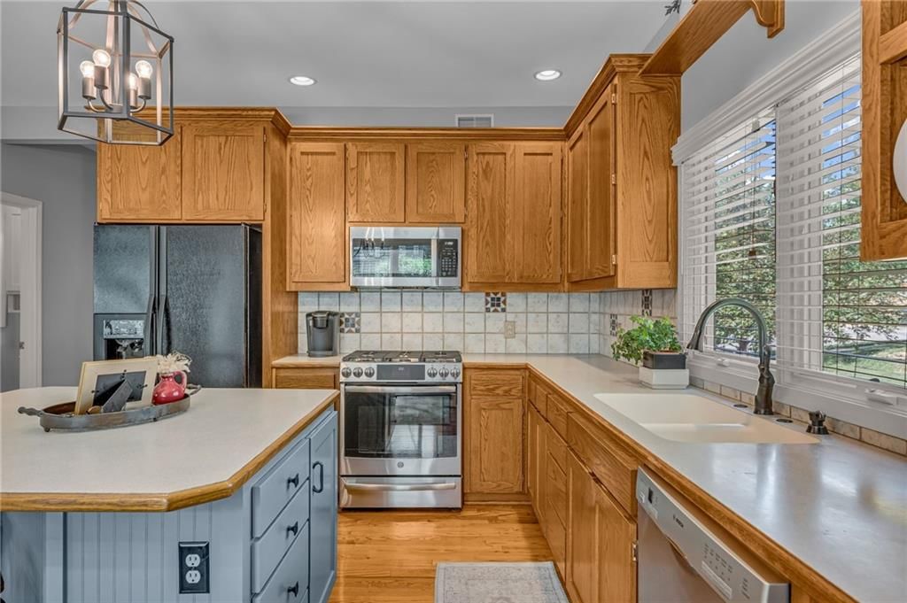 2220 Killarney Court — photo 39