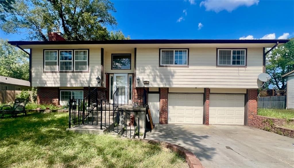 540 Arizona Street — photo 1