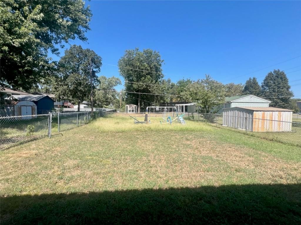 540 Arizona Street — photo 19