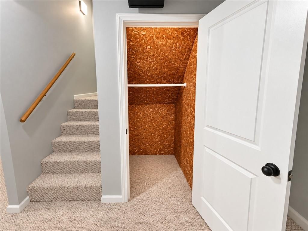 12130 England Street — photo 25