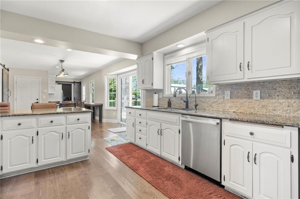 13105 S Lakeshore Drive — photo 16