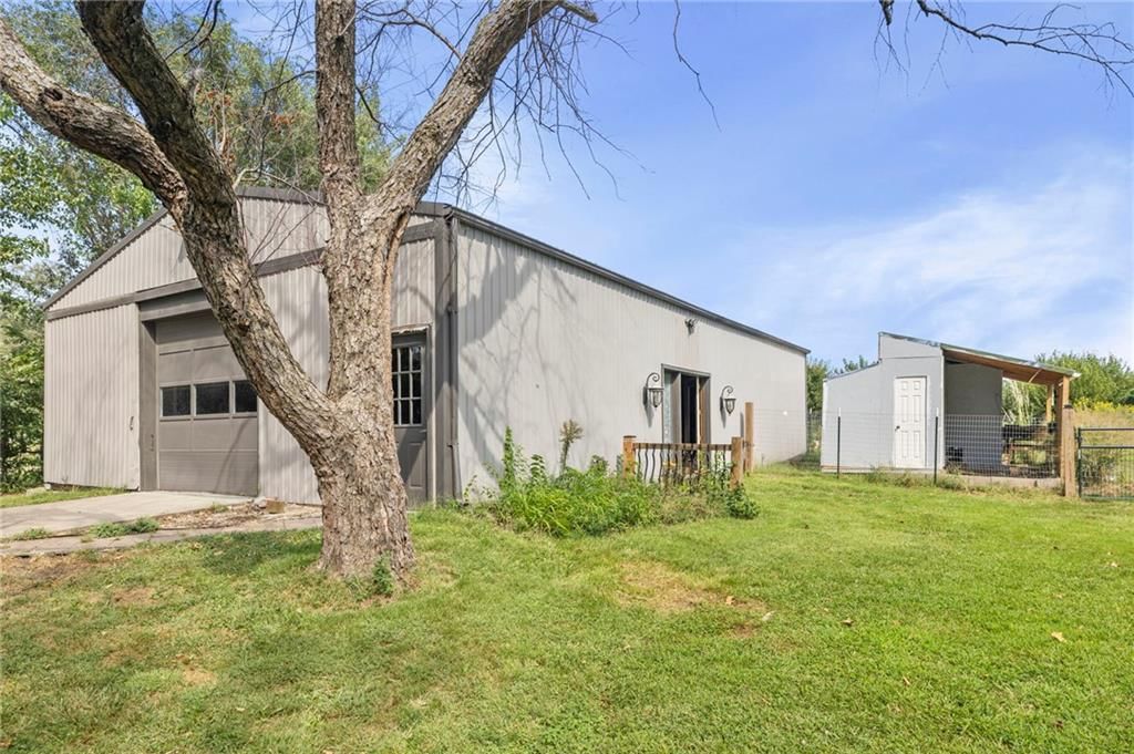 13105 S Lakeshore Drive — photo 50