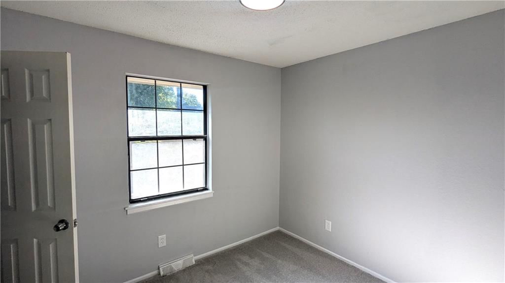 1108 NE 10th Street — photo 29