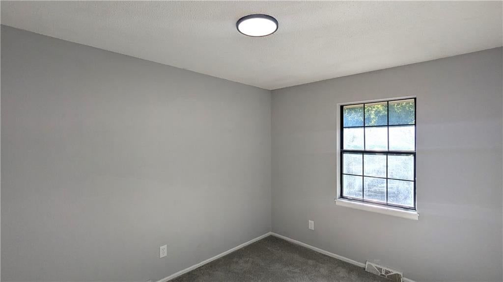 1108 NE 10th Street — photo 31