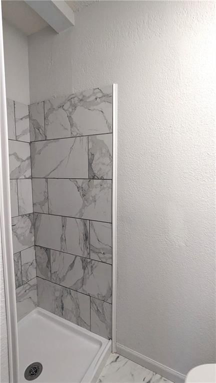 1108 NE 10th Street — photo 35