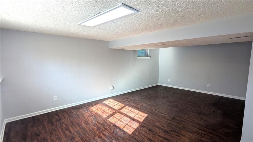 1108 NE 10th Street — photo 39