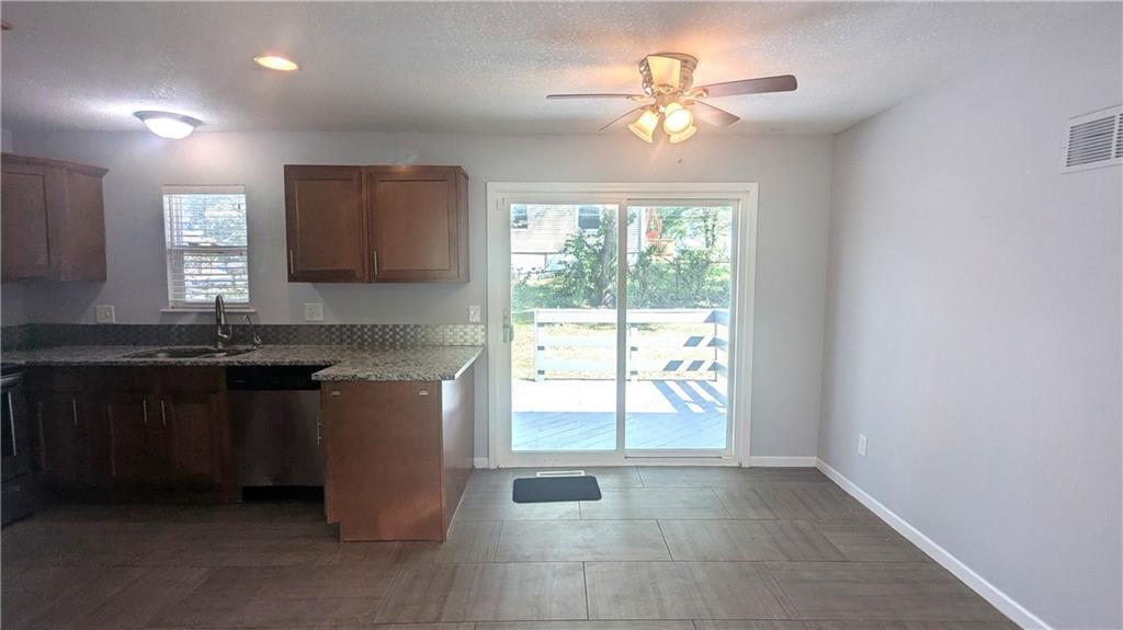 2201 NW Vesper Street — photo 16