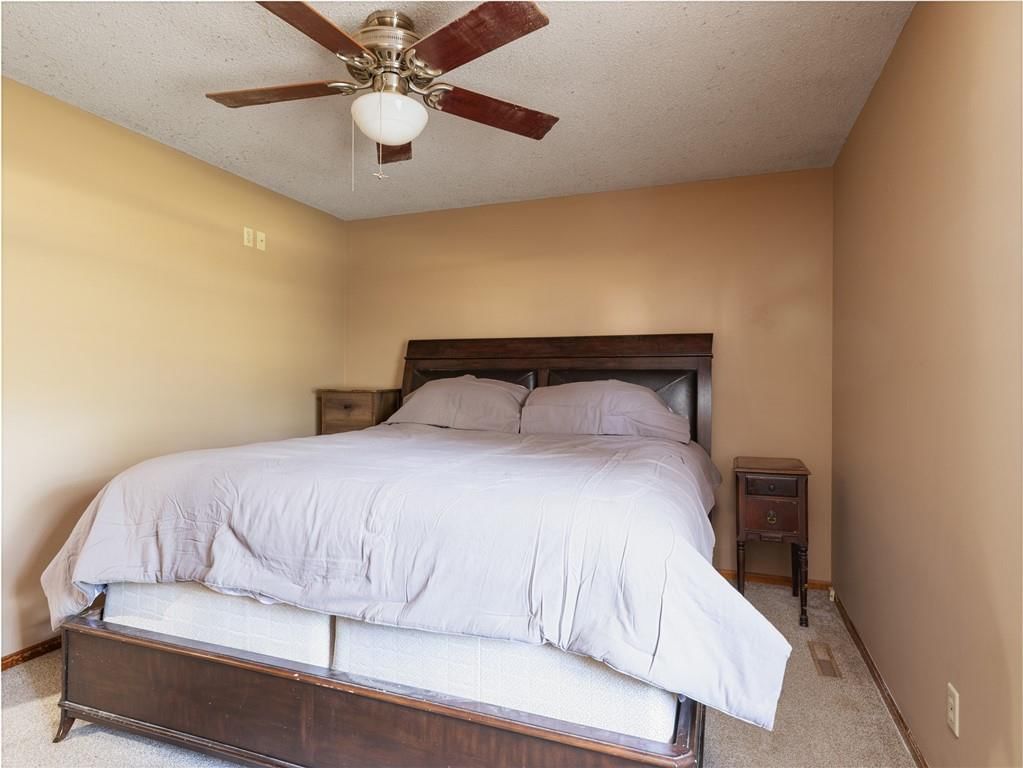 409 NE Crescent Street — photo 12