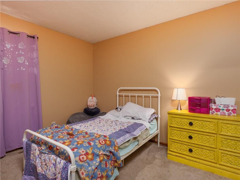 409 NE Crescent Street — photo 14