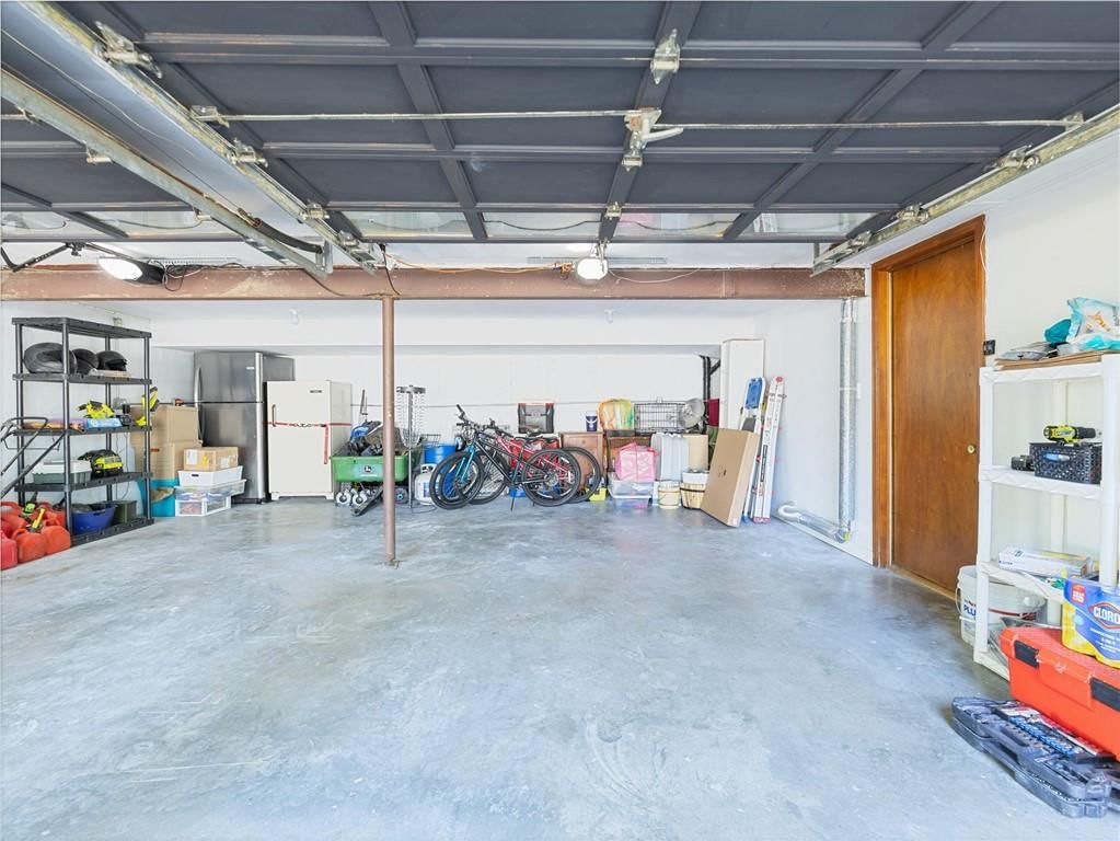 409 NE Crescent Street — photo 19