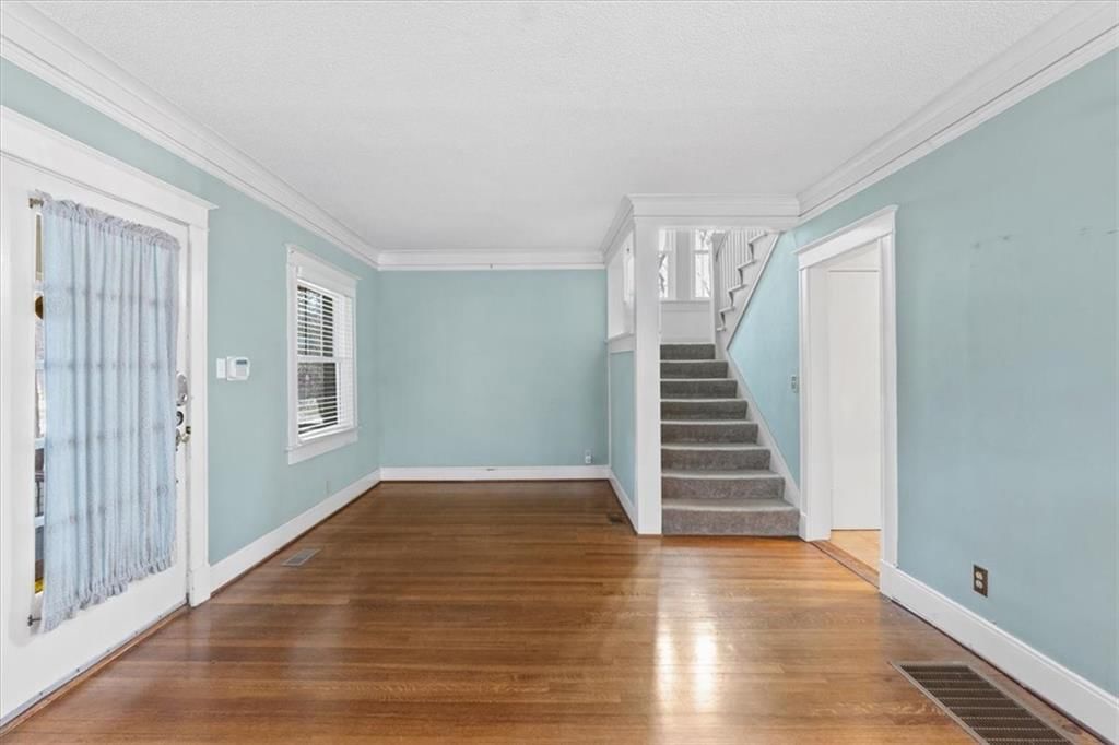 18 W 61st Terrace — photo 10