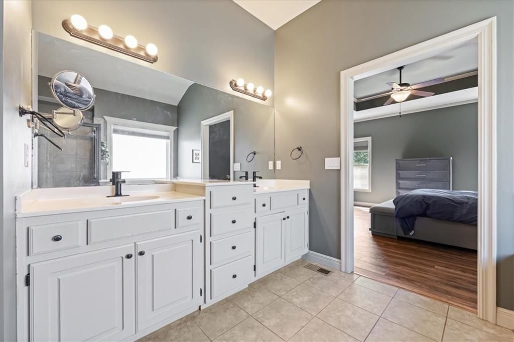 2473 W Elm Street — photo 18