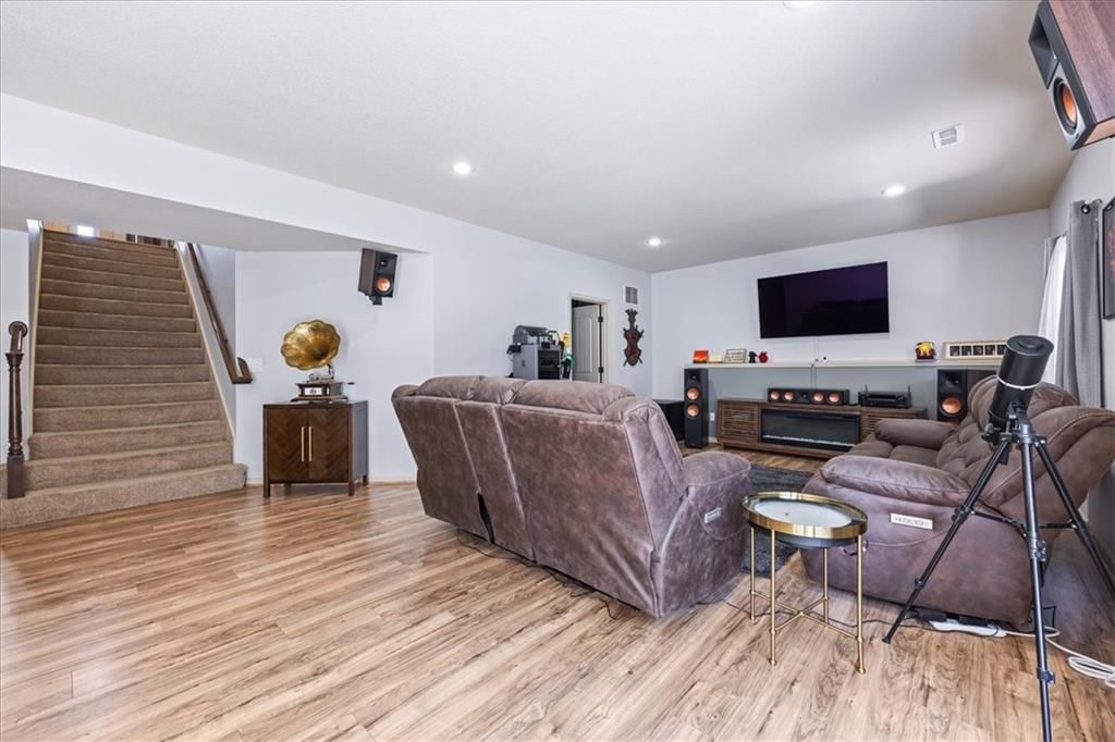 2473 W Elm Street — photo 24