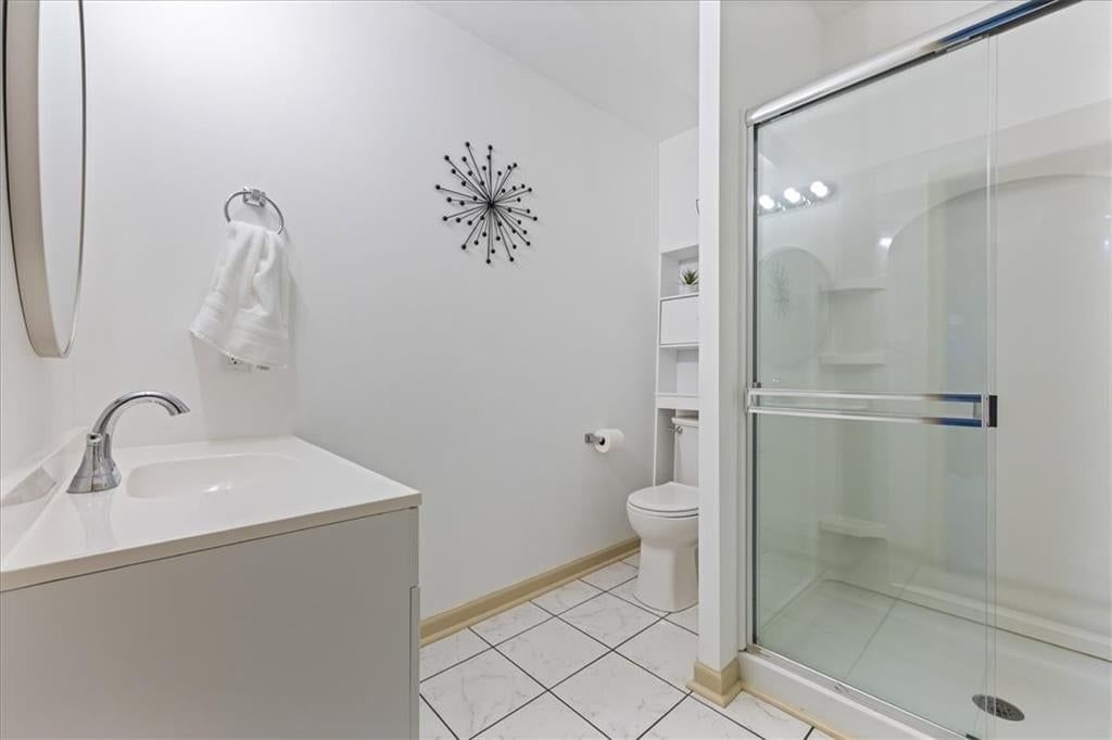 2473 W Elm Street — photo 32