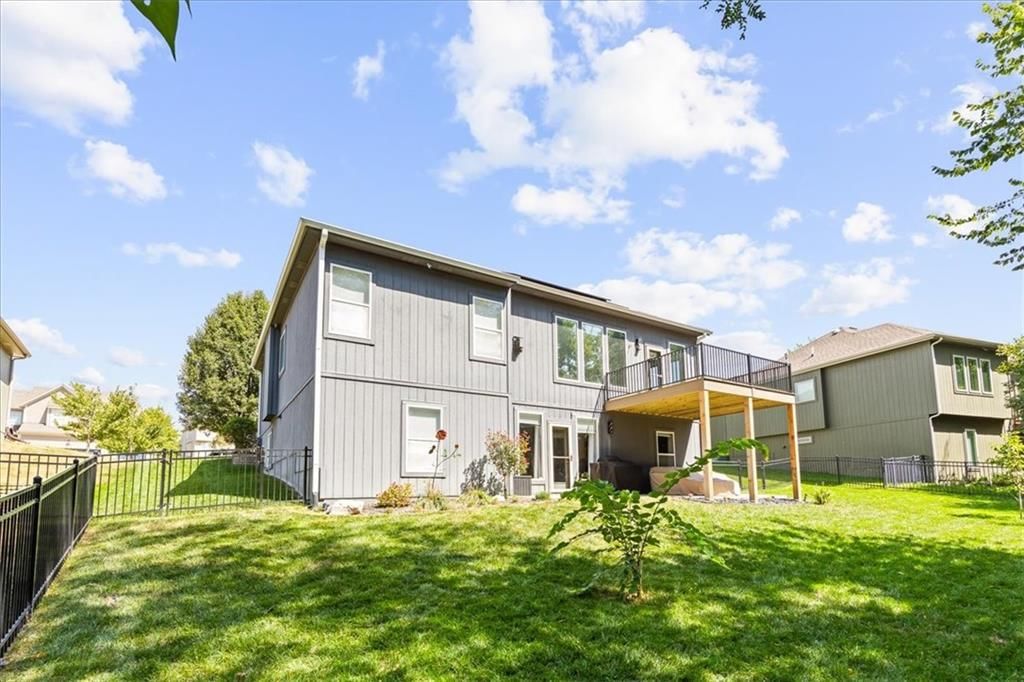 2473 W Elm Street — photo 37