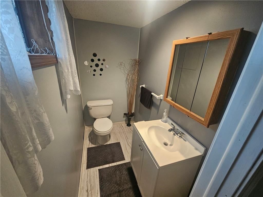 Photo 34 of 45 - 201 W Foxwood Drive, Raymore, MO 64083