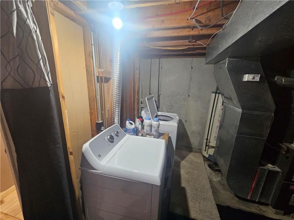 Photo 37 of 45 - 201 W Foxwood Drive, Raymore, MO 64083