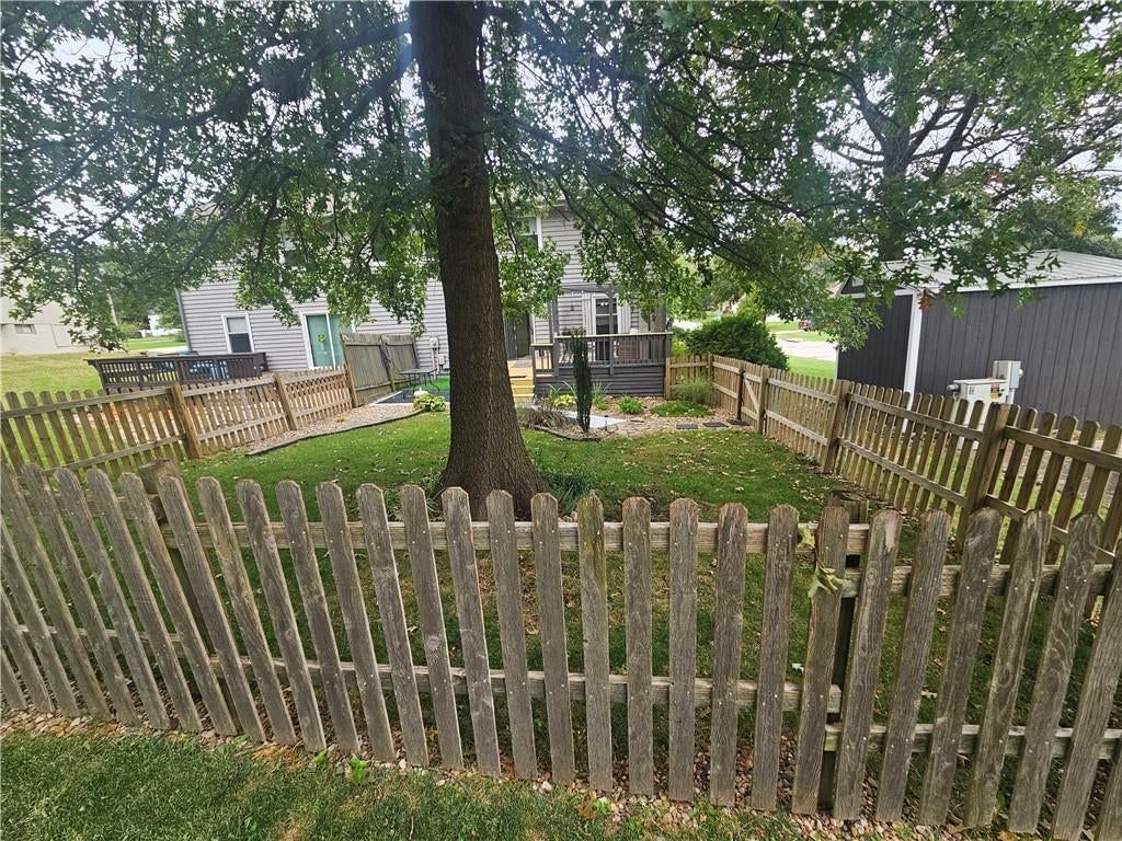 Photo 41 of 45 - 201 W Foxwood Drive, Raymore, MO 64083