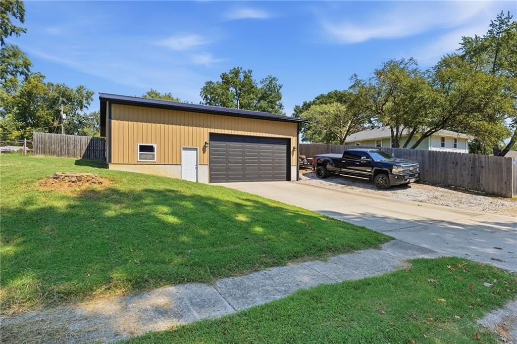 Photo 30 of 41 - 1304 CLARK Avenue, Independence, MO 64050
