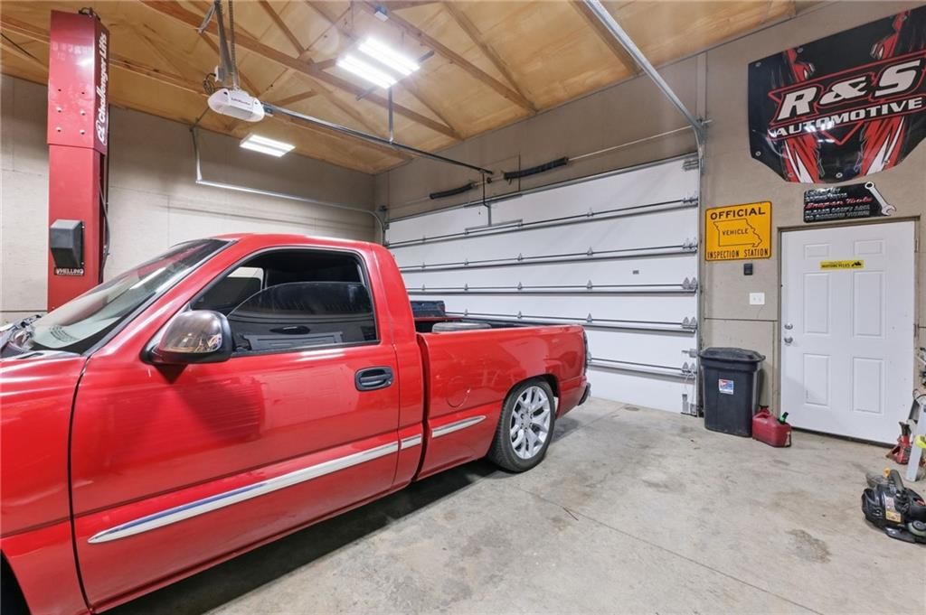 Photo 33 of 41 - 1304 CLARK Avenue, Independence, MO 64050