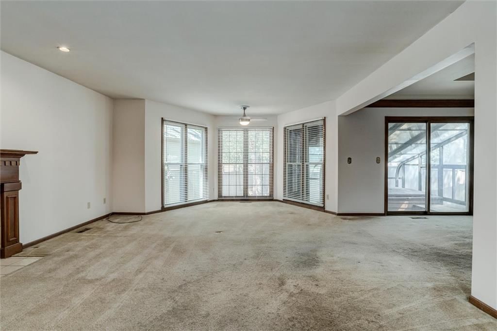 9172 W 102nd Terrace — photo 6