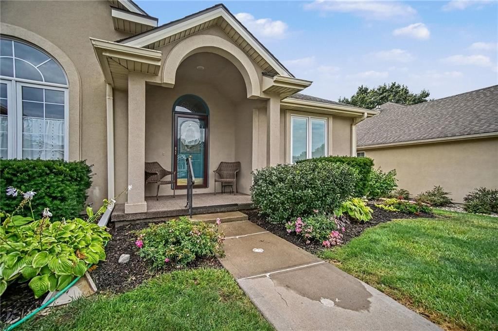 3010 Hirter Drive — photo 3
