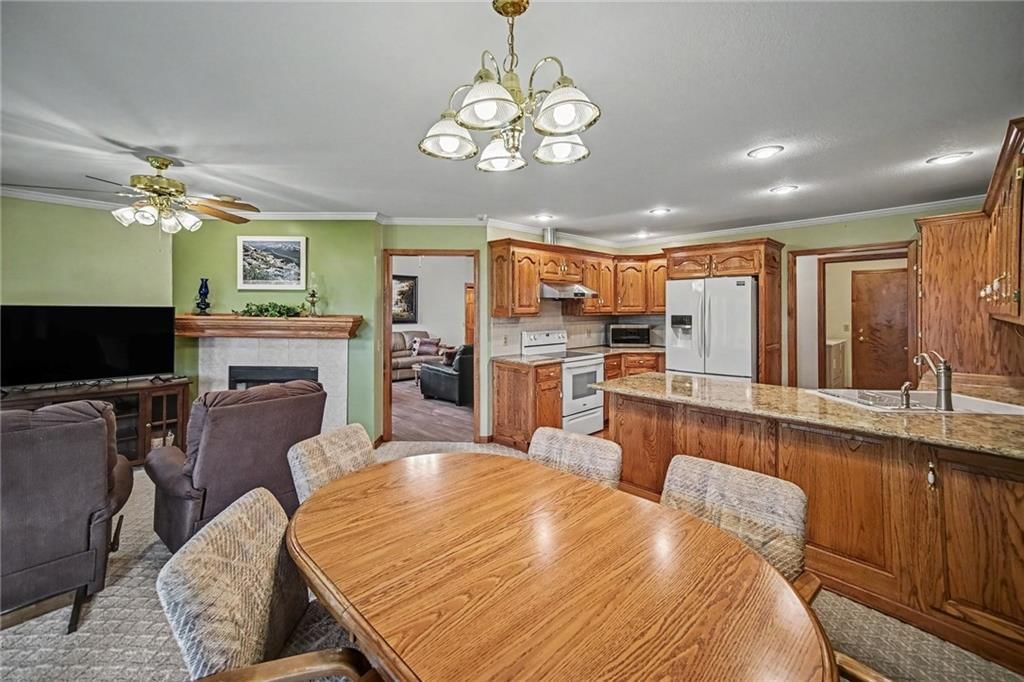 3010 Hirter Drive — photo 11