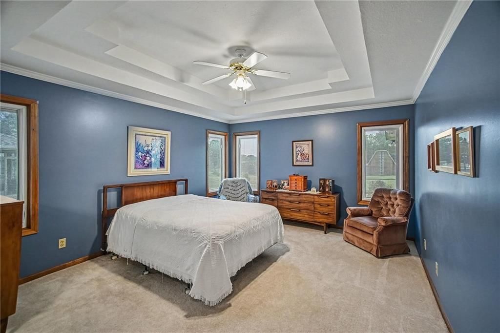 3010 Hirter Drive — photo 16