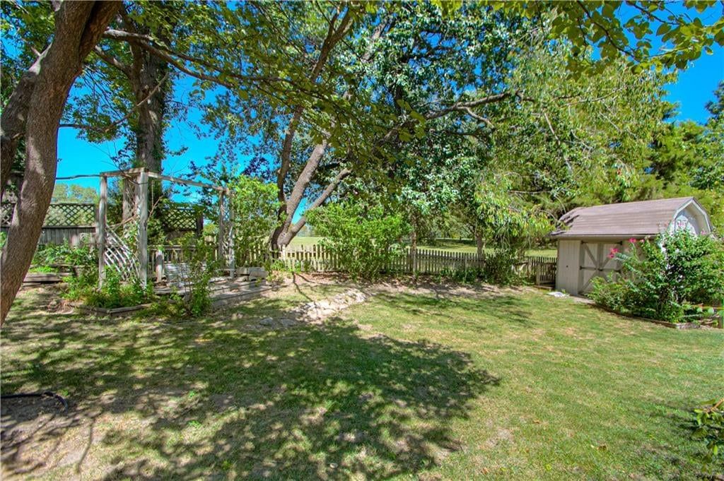 2106 NW 84th Terrace — photo 35